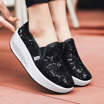 Den nye 2021 sommeren casual black Wedges for kvinder i mode farve pailletter rundt hoved dække fødder blonder ryste sko, non-slip